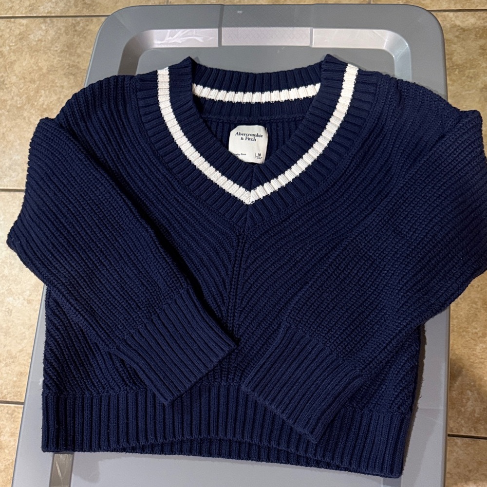A&F sweater